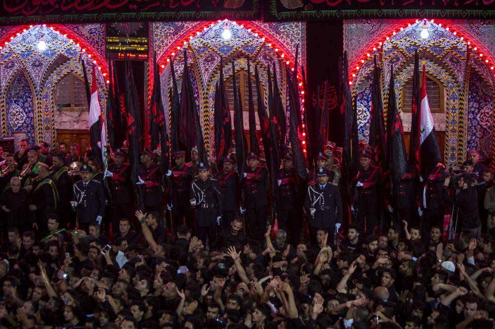 گزارش تصویری از برگزاری مراسم اذن عزا و تعویض پرچم حرم‌های امام حسین (ع) و حضرت ابوالفضل (ع)