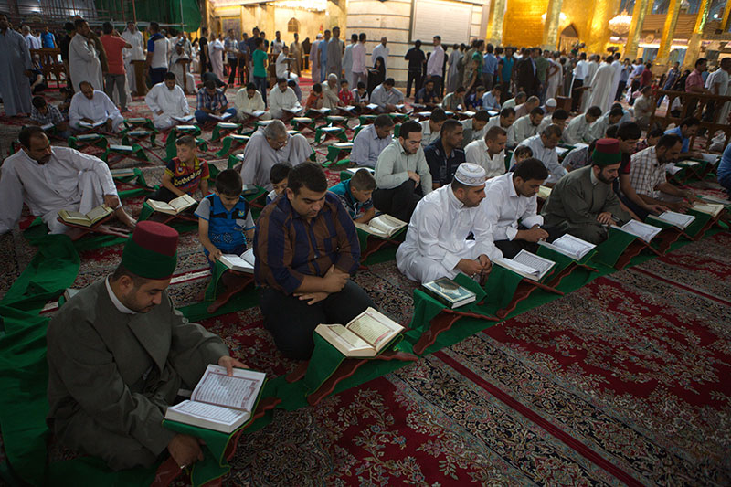 محفل قرآنی در آستان عباسی         / تصاویر