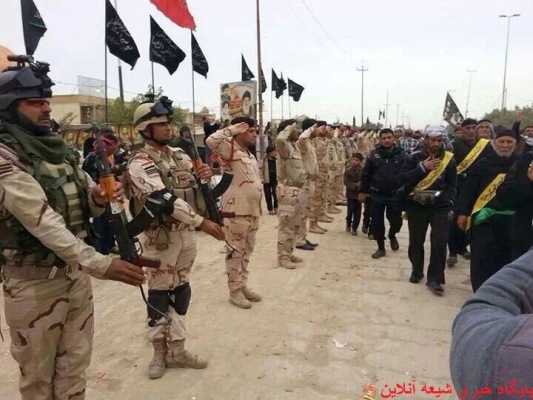 ادای احترام ارتش عراق به زائرین اربعین / تیتر پیشنهادی شما چیست؟