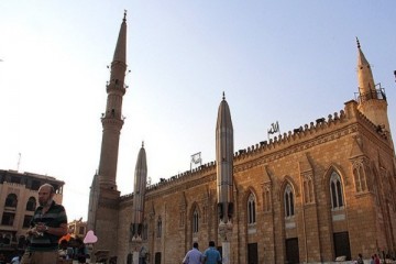 تدابیر امنیتی در محوطه اطراف مسجد امام حسین(ع) قاهره
